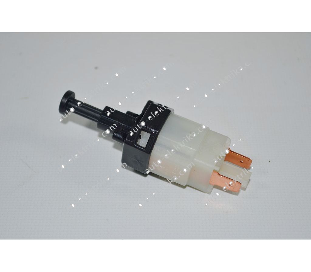 Выключатель стоп сигнала ланос. Датчик заднего хода авео. Датчик стоп сигнала шевроле. Датчик скорости спарк м300. Датчик стоп сигнала шевроле.